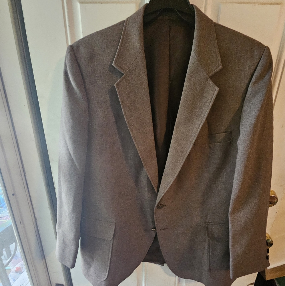 Haggar Gray Sport Coat with Notch Lapel